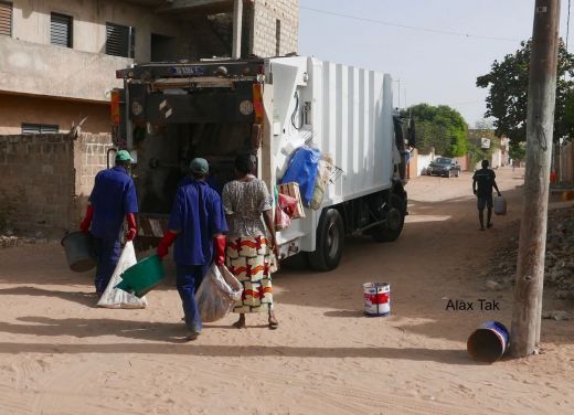 Dakar-Mbeubeuss-Dakar : « Mbalit-Dem-Dikk ! » Dakar-Mbeubeuss-Dakar : « Mbalit-Dem-Dikk ! »