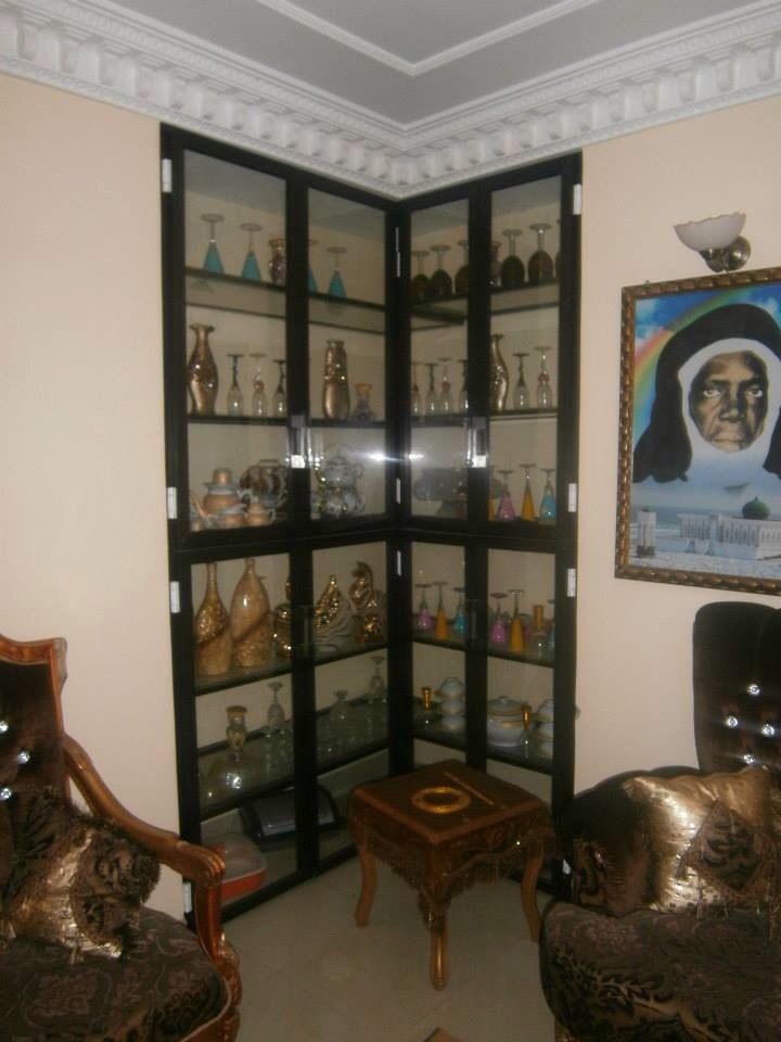 Incroyable, mais vrai : Regardez ce qu'un Sénégalais fait avec l'aluminium européen Incroyable, mais vrai : Regardez ce qu'un Sénégalais fait avec l'aluminium européen