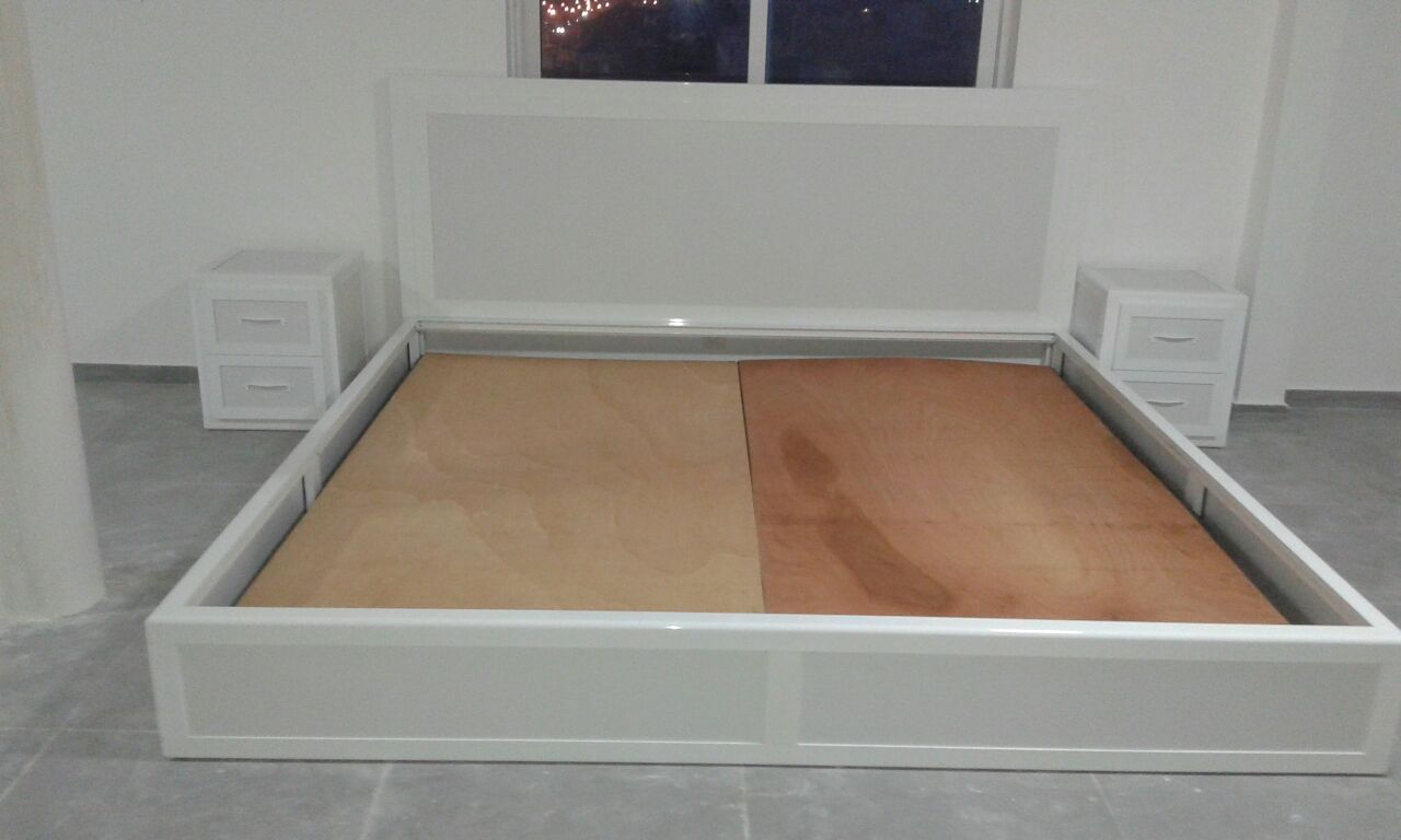 Incroyable, mais vrai : Regardez ce qu'un Sénégalais fait avec l'aluminium européen Incroyable, mais vrai : Regardez ce qu'un Sénégalais fait avec l'aluminium européen