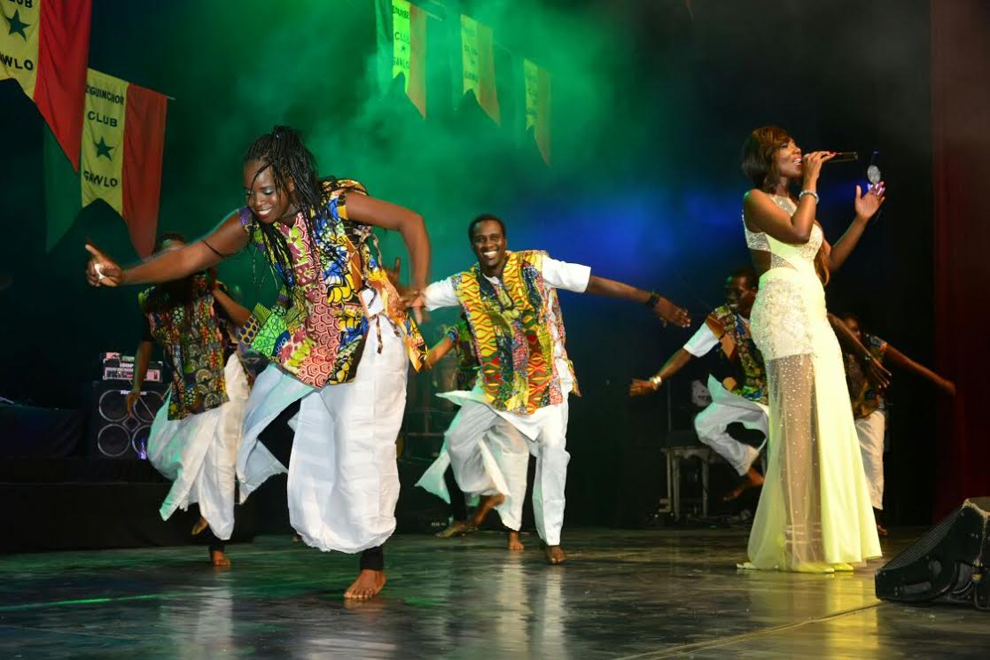 Coumba Gawlo prône l’unité nationale dans une salle archi-comble Coumba Gawlo prône l’unité nationale dans une salle archi-comble