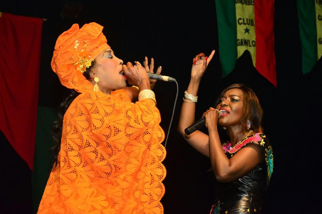 Coumba Gawlo prône l’unité nationale dans une salle archi-comble Coumba Gawlo prône l’unité nationale dans une salle archi-comble