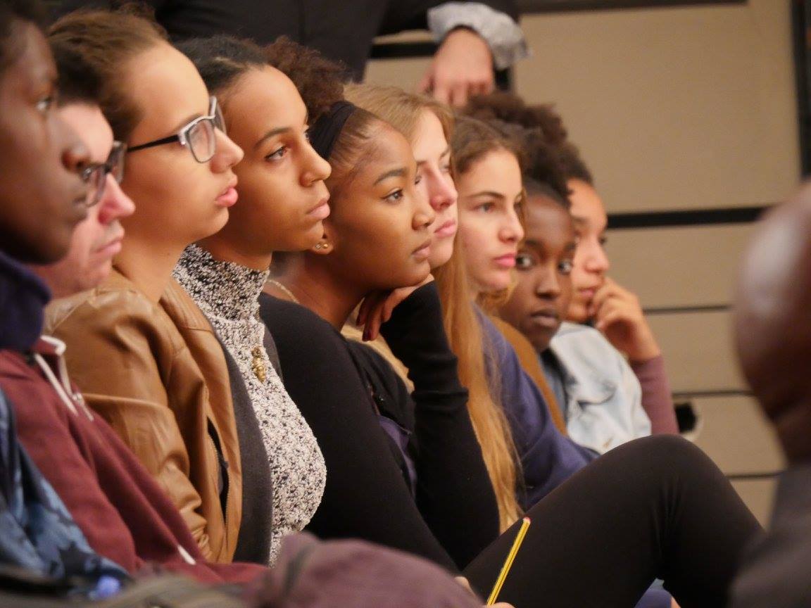 Photos: Visite de SEM Ambassadeur, Christophe BIGOT au lycée français Jean-Mermoz de Dakar, Sénégal Photos: Visite de SEM Ambassadeur, Christophe BIGOT au lycée français Jean-Mermoz de Dakar, Sénégal