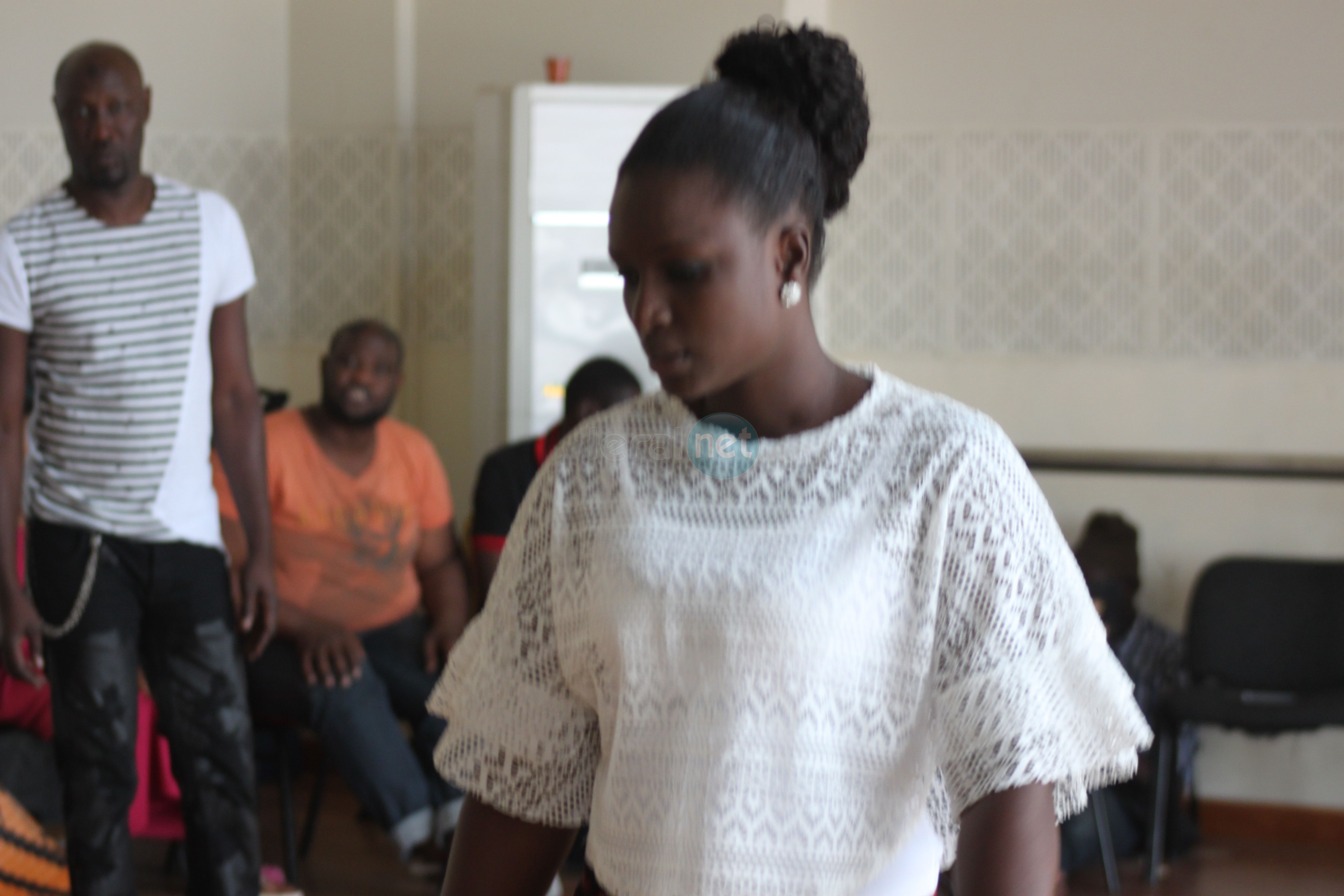 Photos A quelques heures de la grande soirée du 15 avril, la troupe Soleil levant met les bouchées doubles Photos A quelques heures de la grande soirée du 15 avril, la troupe Soleil levant met les bouchées doubles