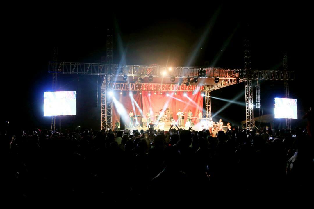 Photos: Viviane Chidid casse la baraque à Kaolack Photos: Viviane Chidid casse la baraque à Kaolack