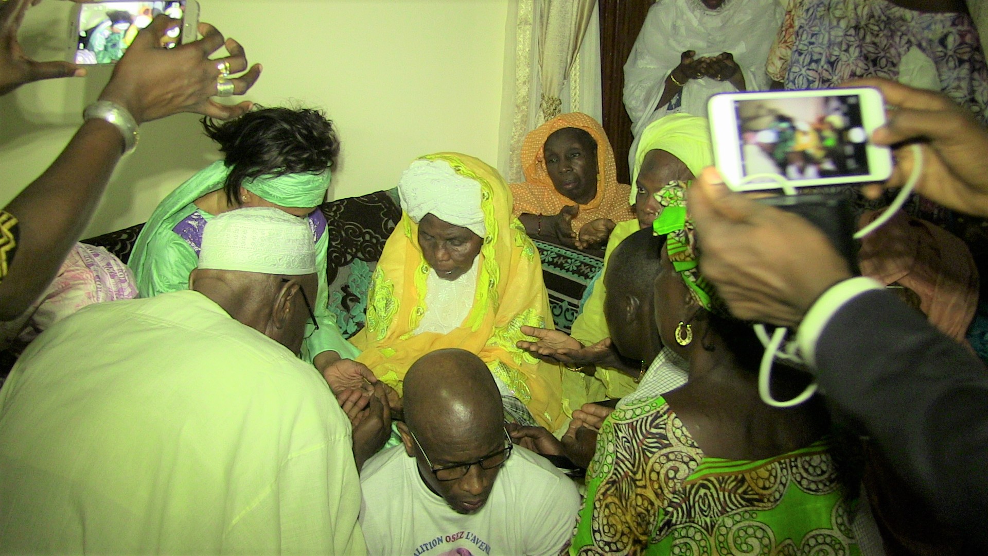 Les images de la deuxième journée de caravane de la coalition " Osez l'avenir" dans la banlieue Les images de la deuxième journée de caravane de la coalition " Osez l'avenir" dans la banlieue