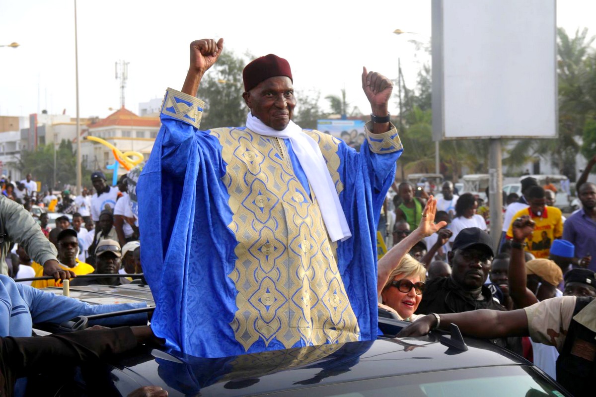 Délivrance des cartes : Wade pour une marche nationale à la place de l’Indépendance, mardi prochain