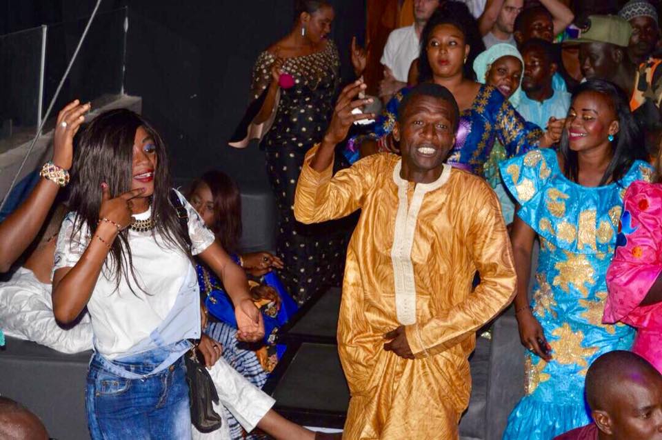 Ils se lâchent grave à la soirée "Ndeweneul Tabaski" de Pape Diouf Ils se lâchent grave à la soirée "Ndeweneul Tabaski" de Pape Diouf