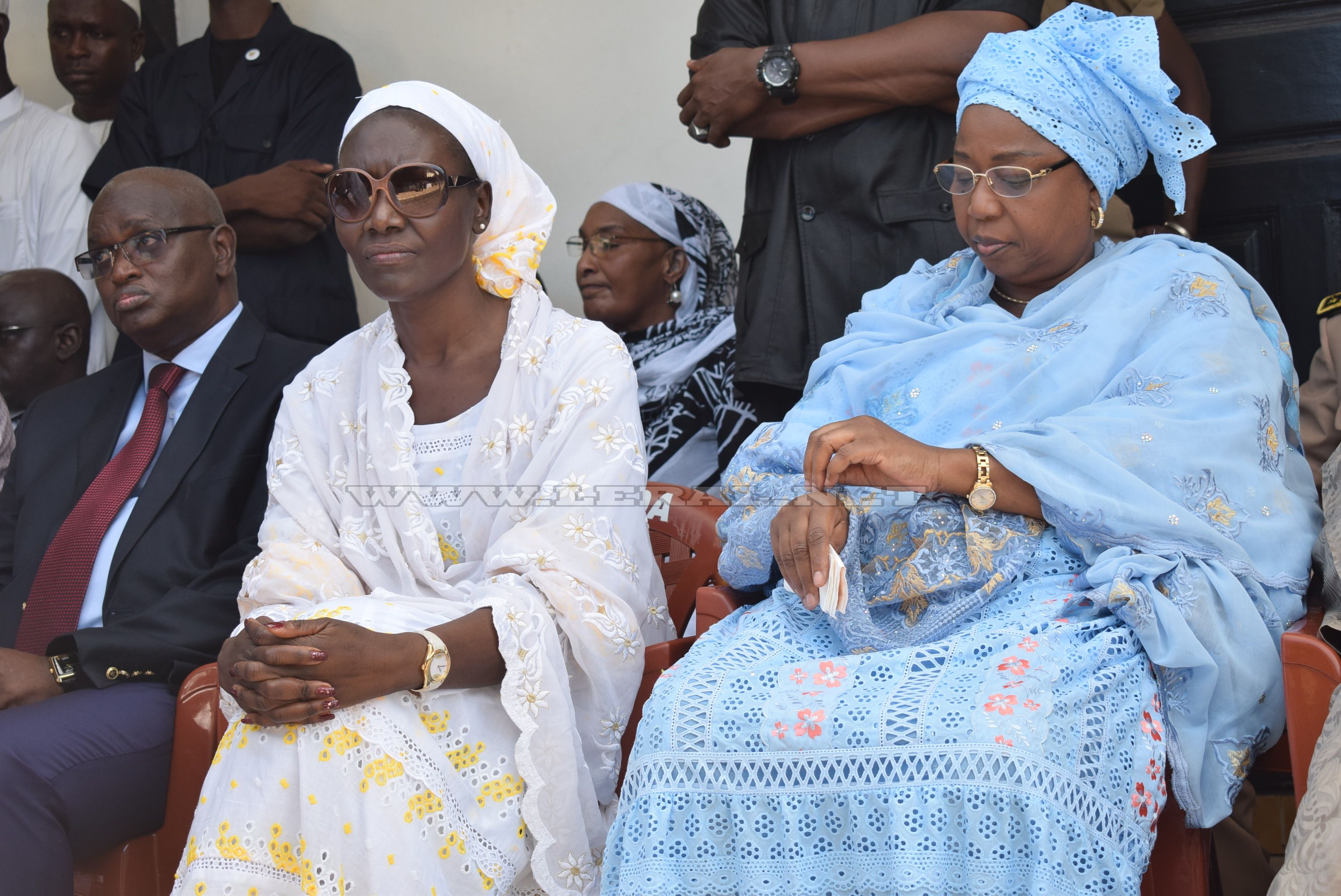 Photos : la levée du corps de Laye Bamba Seck, le père de Coumba Gawlo Seck Photos : la levée du corps de Laye Bamba Seck, le père de Coumba Gawlo Seck