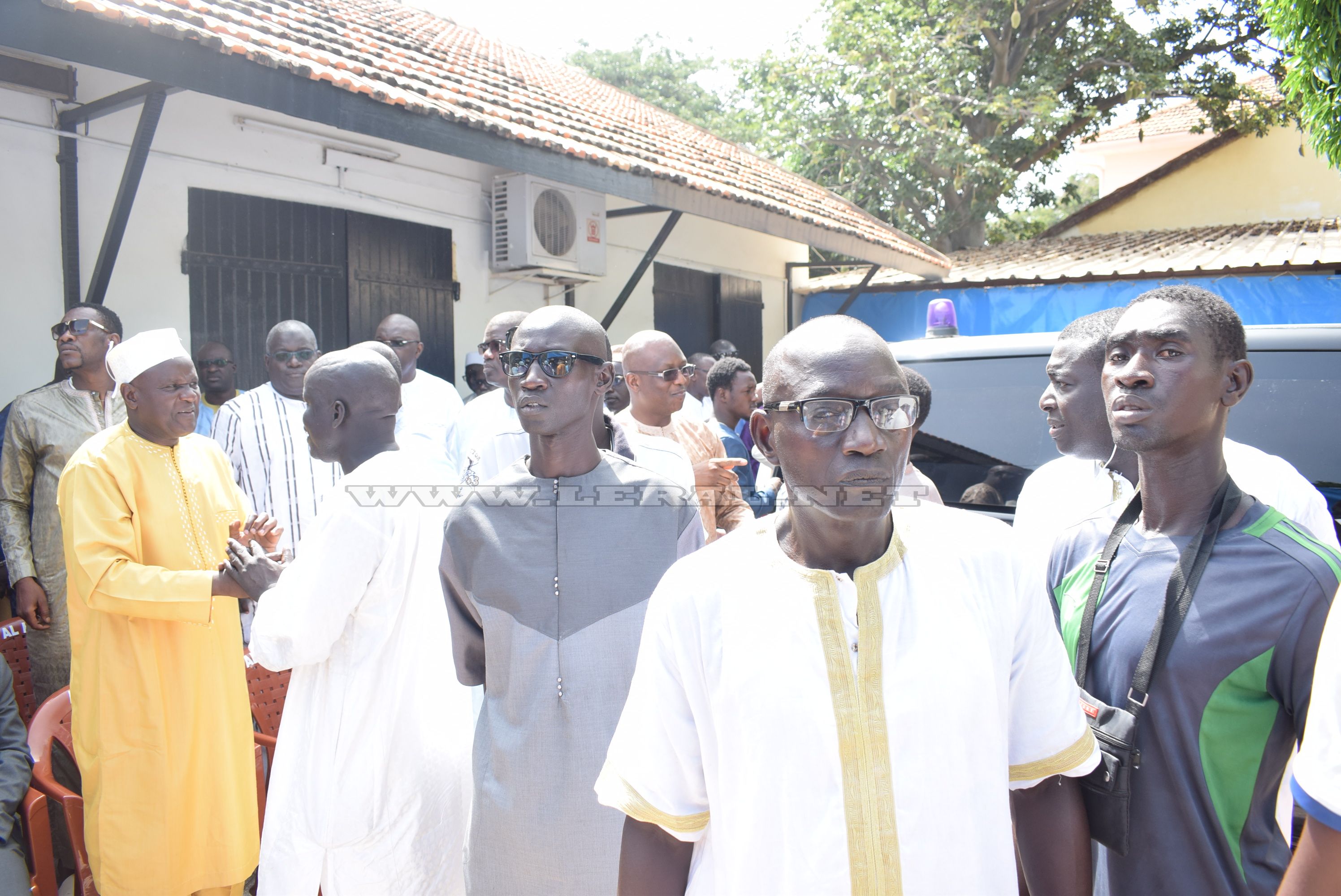 Photos : la levée du corps de Laye Bamba Seck, le père de Coumba Gawlo Seck