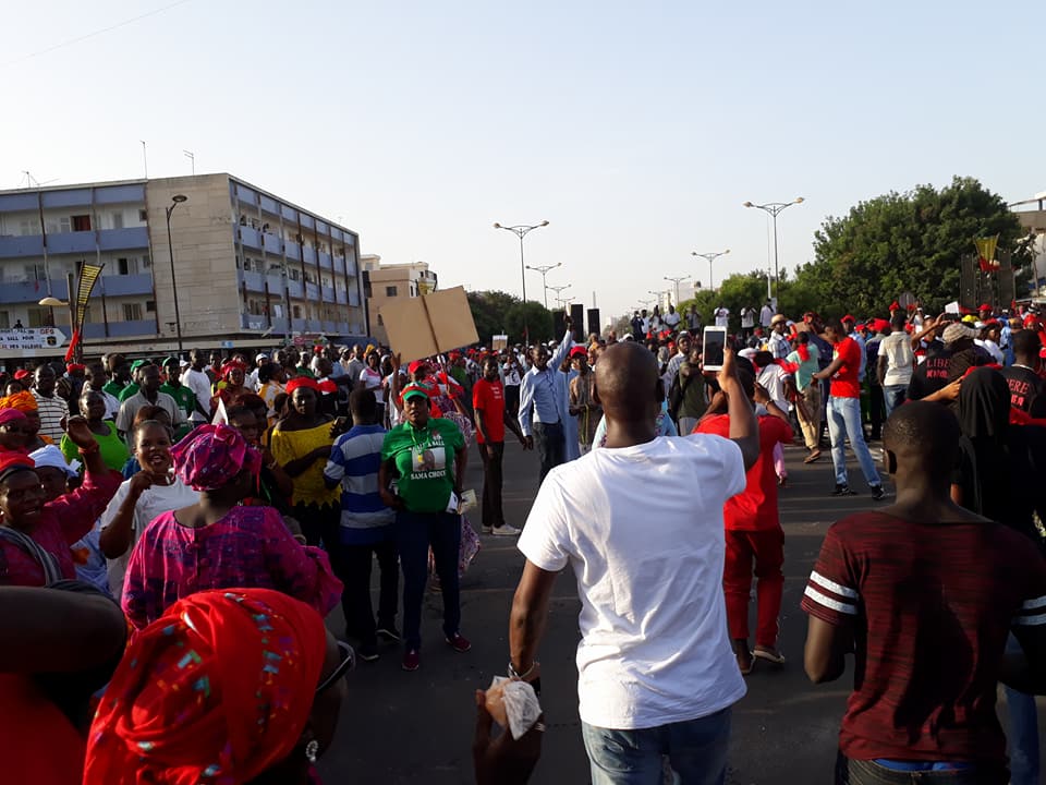 Photos- Grand rassemblement à la Médina pour la libération de Khalifa Sall Photos- Grand rassemblement à la Médina pour la libération de Khalifa Sall
