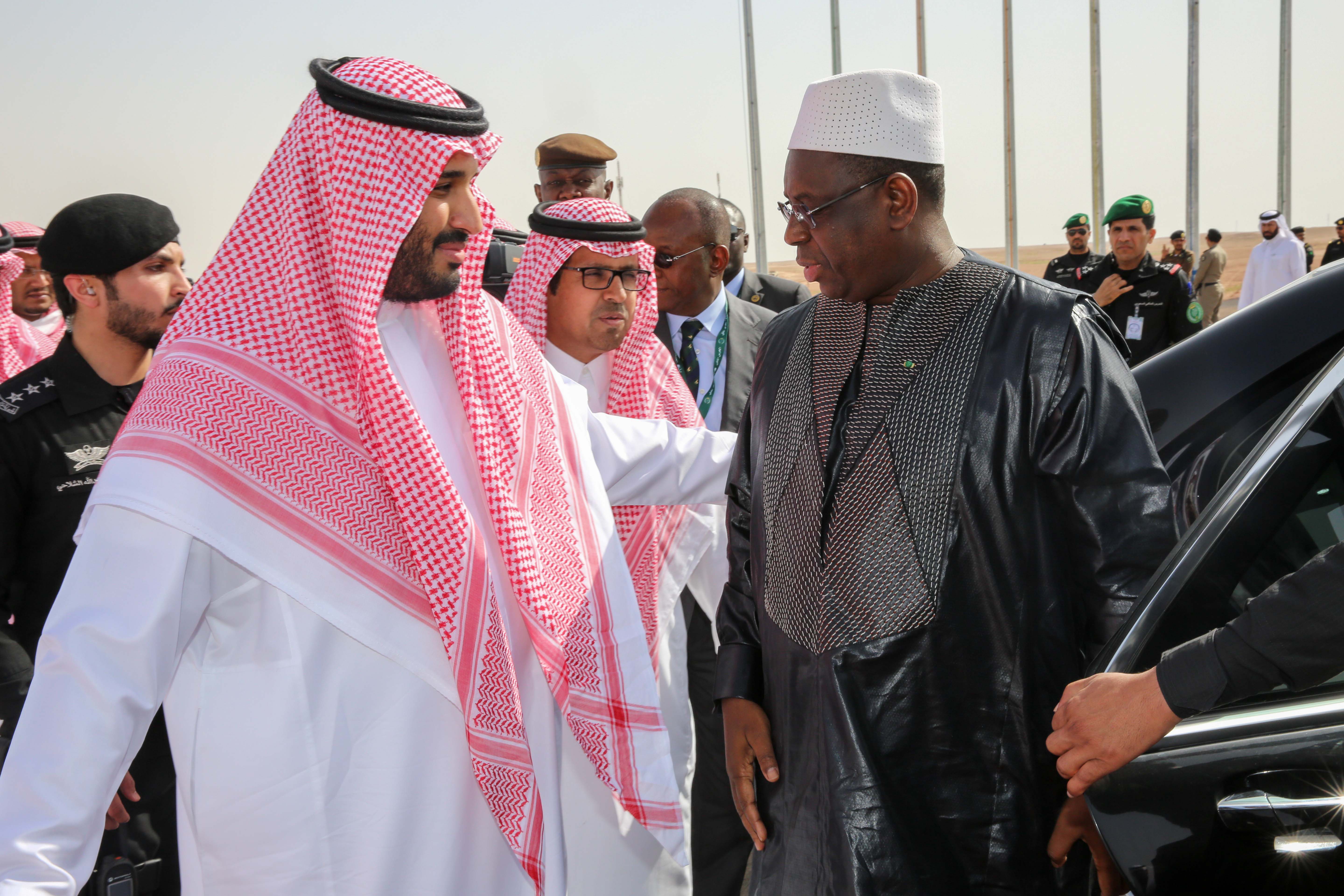 Arabie Saoudite: Macky Sall à la cérémonie de clôture des manœuvres "Tonnerre du nord" (images) Arabie Saoudite: Macky Sall à la cérémonie de clôture des manœuvres "Tonnerre du nord" (images)