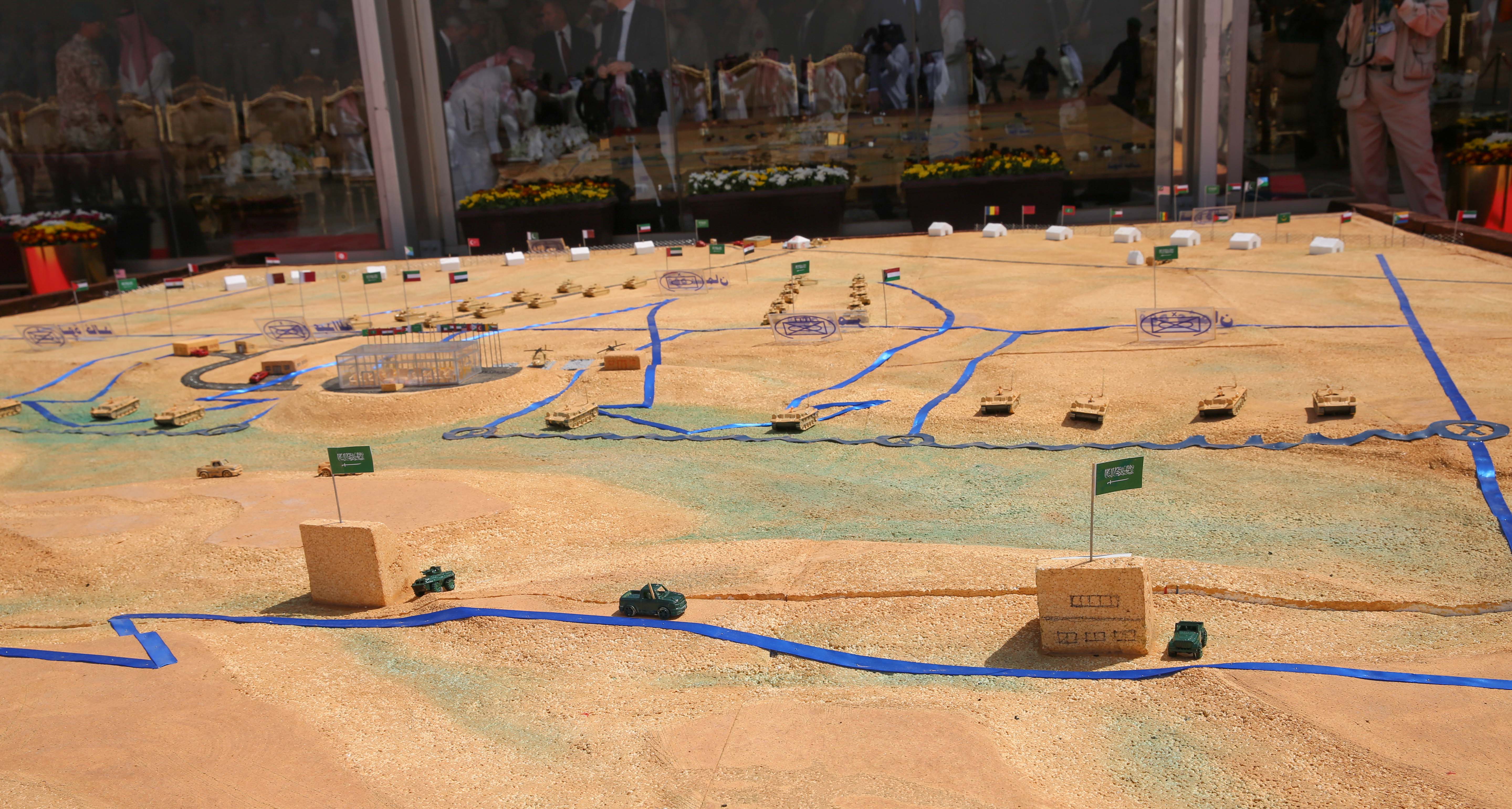 Arabie Saoudite: Macky Sall à la cérémonie de clôture des manœuvres "Tonnerre du nord" (images) Arabie Saoudite: Macky Sall à la cérémonie de clôture des manœuvres "Tonnerre du nord" (images)