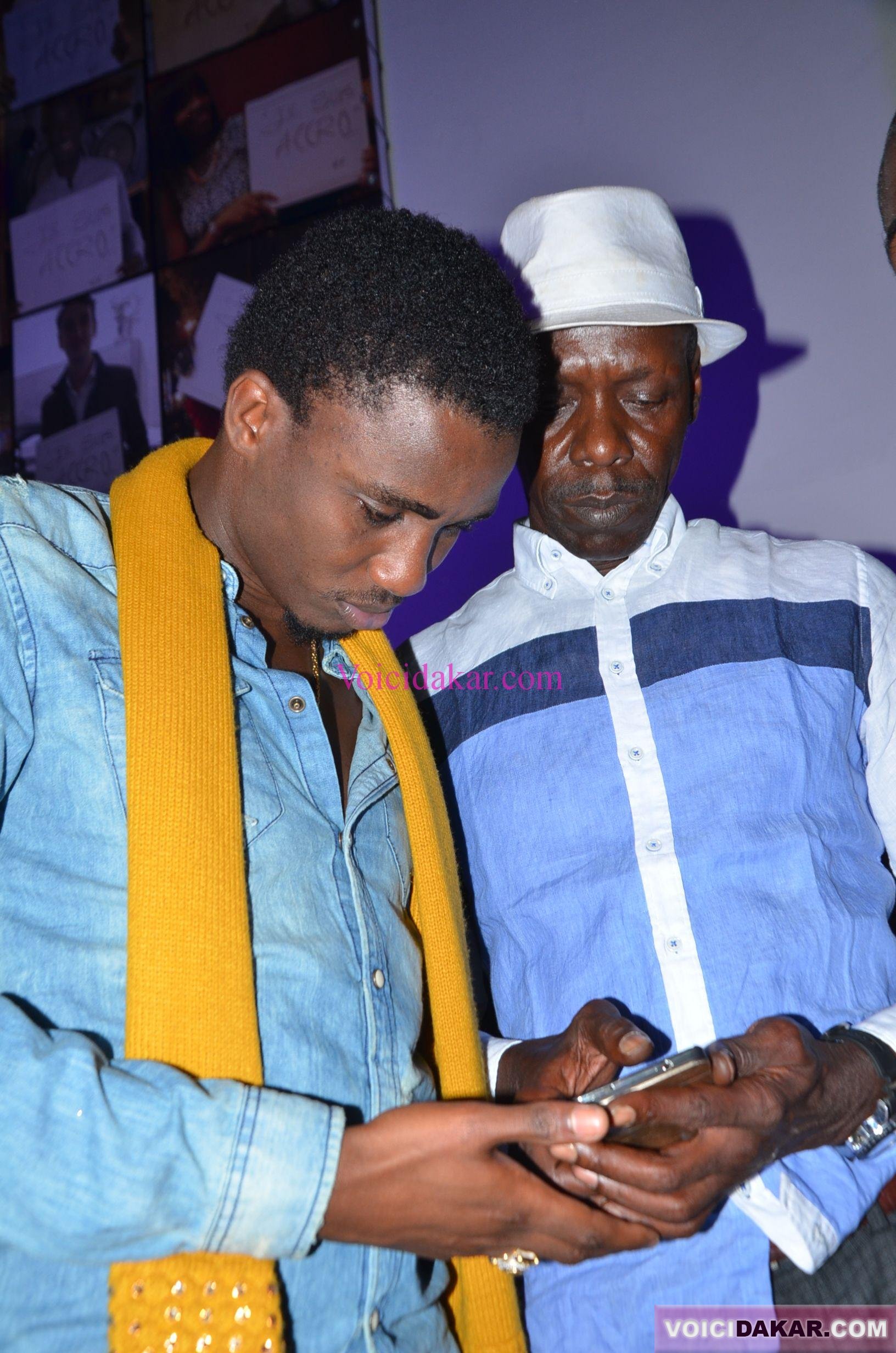 Photos exclusives de l’anniversaire de Papa Thione, organisée Par Ahmeth Thiou au Penc-Mi Photos exclusives de l’anniversaire de Papa Thione, organisée Par Ahmeth Thiou au Penc-Mi