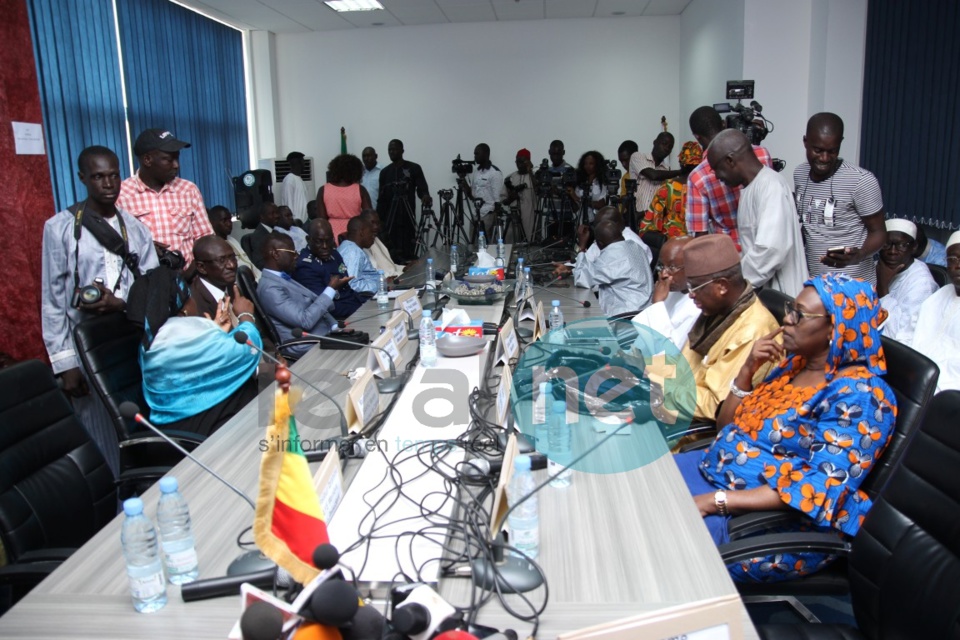 21 Photos- Ofnac: Nafi Ngom promet de répondre à une ‘’campagne de dénigrement’’ 21 Photos- Ofnac: Nafi Ngom promet de répondre à une ‘’campagne de dénigrement’’