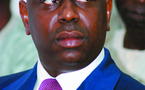 Macky, la famille omarienne et l’enveloppe (argent)