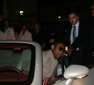 Usher, en larmes au tribunal