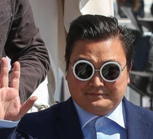 Un sosie de Psy débarque à Cannes et dupe les stars Dédoublement d’une personnalité