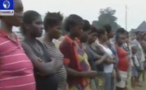 [Vidéo] Incroyable! 17 filles de 14 à 17 ans, toutes enceintes d’un seul homme de 23 ans