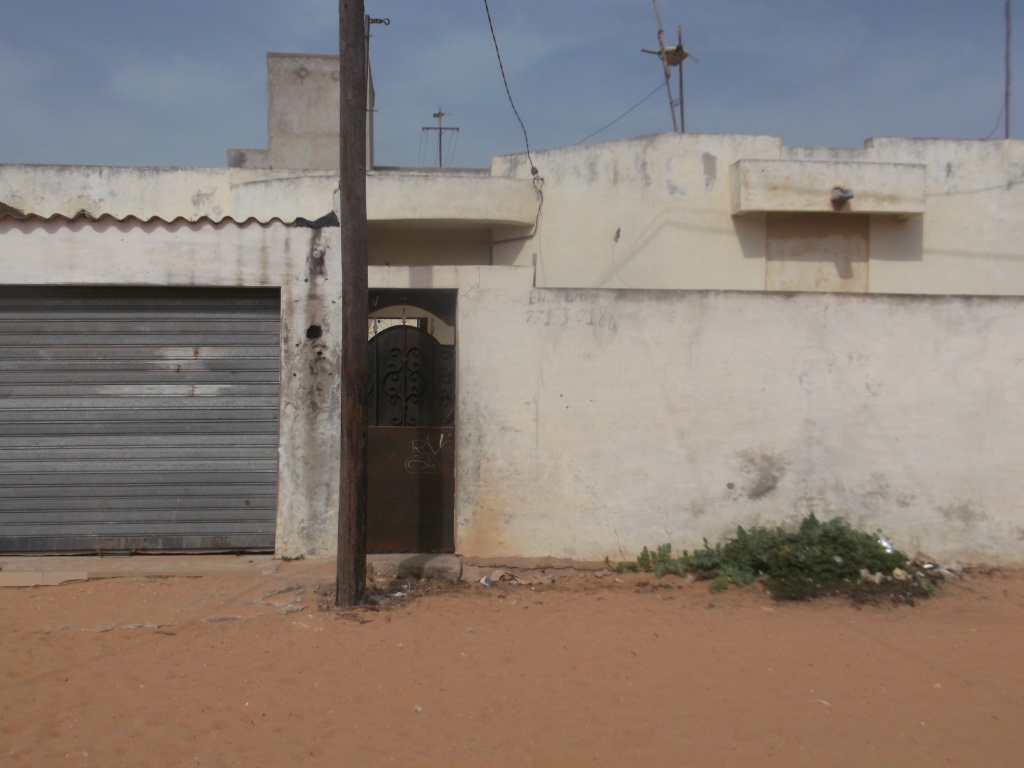 VILLA A VENDRE A LA CITE COMICO MBAO