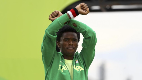 La délégation éthiopienne revient des JO sans le marathonien Feyisa Lilesa