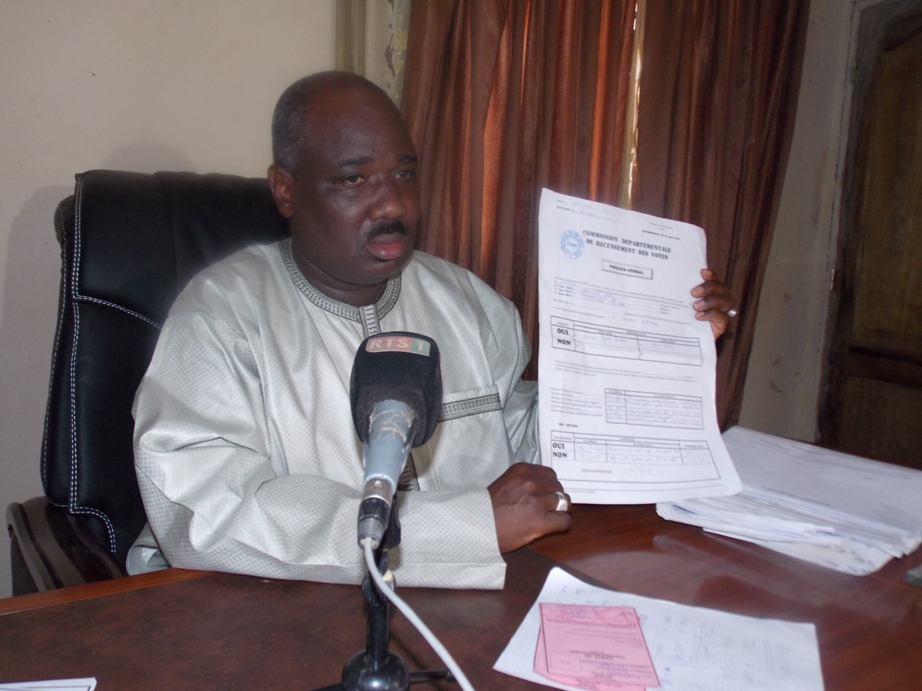 Kanel : Farba Ngom, Citoyen d'honneur de 9 collectivités locales Kanel : Farba Ngom, Citoyen d'honneur de 9 collectivités locales