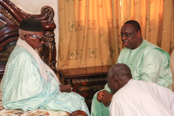 Les images de la visite du Président Sall chez le Khalife des mourides