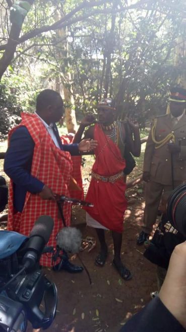 Photos: Macky Sall en tenue Massaï au Kenya