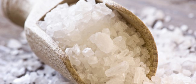 Les sels d'aluminium dans les anti-transpirants sont-ils dangereux pour la santé ?