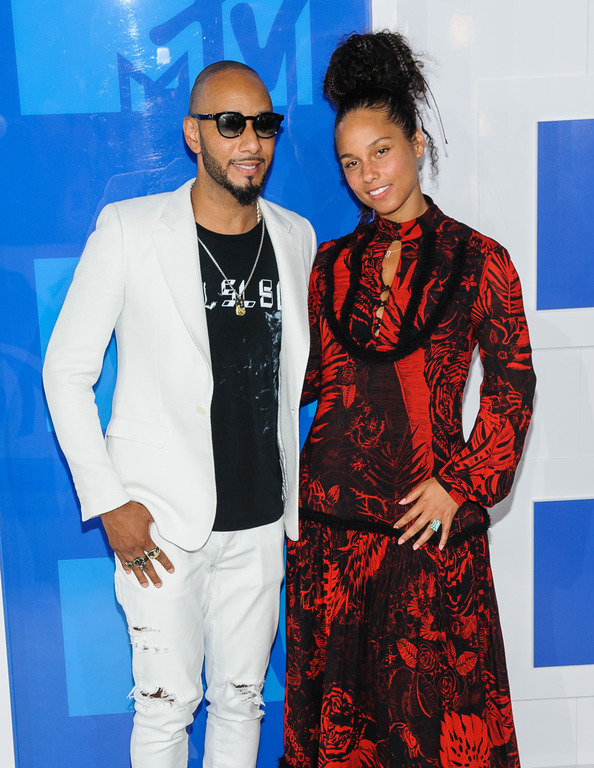 Alicia Keys s'affiche au naturel aux VMAs