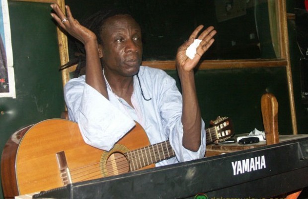Les vérités de Père Ouza : « Coumba Gawlo a dit tout haut ce que tous les artistes pensaient très bas »