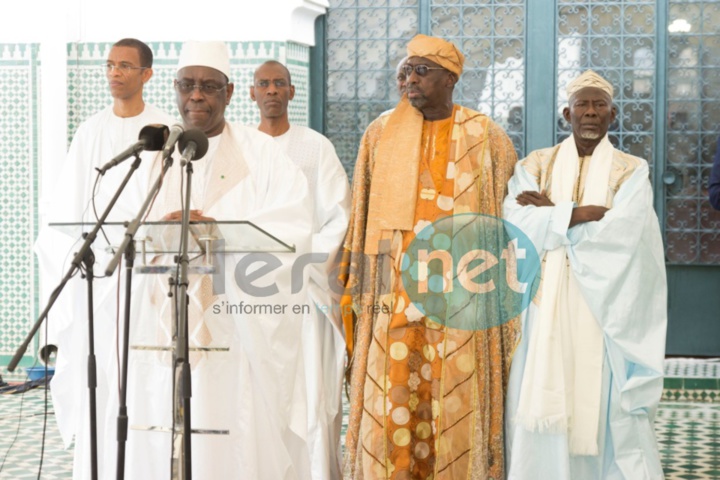 (Photos Vidéos) Macky Sall à la Grande mosquée de Dakar : «la Tabaski ne doit pas être seulement une journée festive où nous dépensons énormément de ressources »