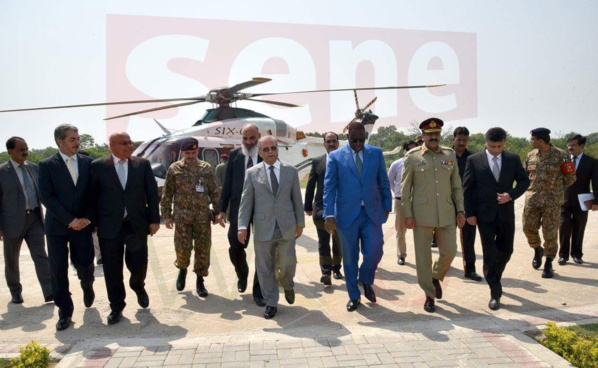 Général Mansour Seck décrypte l’image du Président Macky Sall tenant une arme au Pakistan