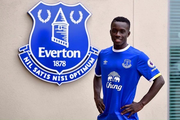 Idrissa Guèye, le «monstre» de l’entrejeu qui enflamme Everton