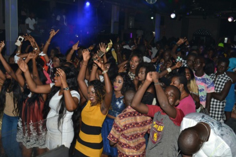 Dakar by Night: Pape Diouf  fait le plein au Bloowy (images)