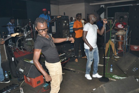 Dakar by Night: Pape Diouf  fait le plein au Bloowy (images)