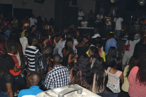 Dakar by Night: Pape Diouf  fait le plein au Bloowy (images)