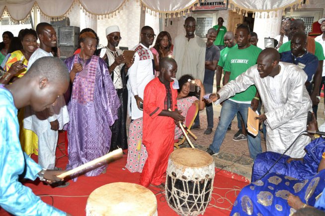 Photos - Baptême de la fille de Néné Gadio, la bienfaitrice de Pape Diouf