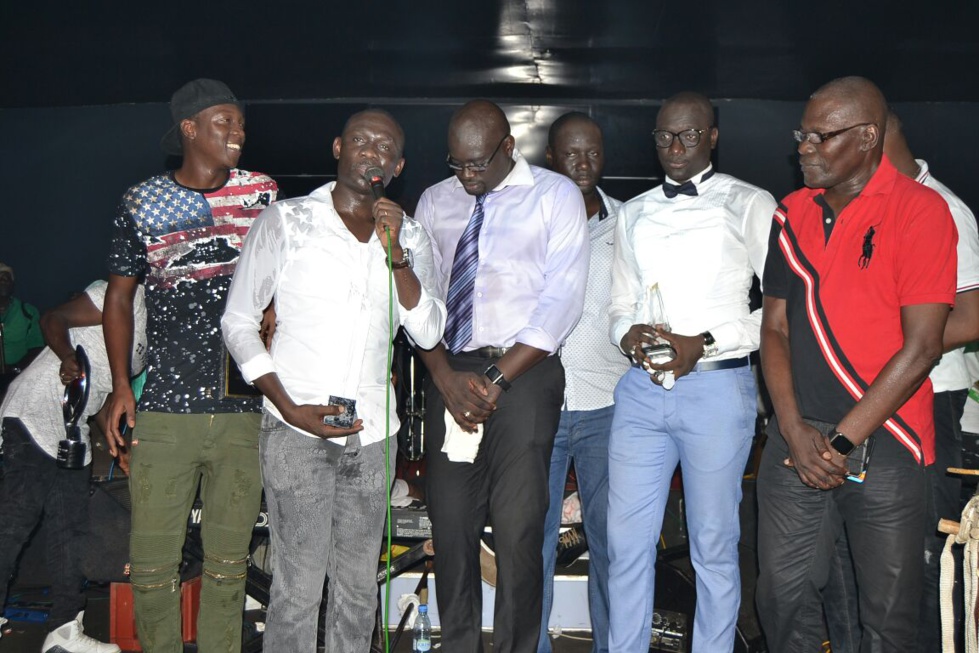 Photos : Pape Diouf a chauffé le Bloowy lors de la soirée de New African Production