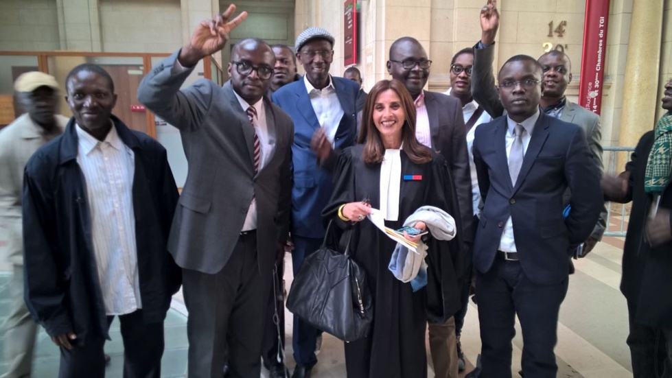 En images la jubilation du camp de Karim Wade suite au verdict concernant la saisie de ses biens