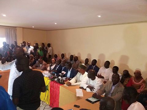 Politique: Non convaincue par les explications du PM, la Coalition du Front pour la Défense du Sénégal / Mànkoo Wattu Senegaal promet la réplique, ce lundi Politique: Non convaincue par les explications du PM, la Coalition du Front pour la Défense du Sénégal / Mànkoo Wattu Senegaal promet la réplique, ce lundi