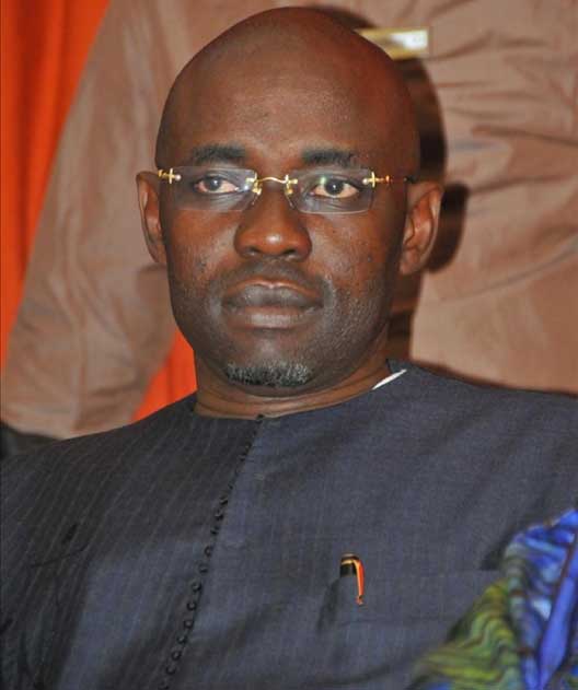 Samuel Sarr rectifie Ousmane Ngom : « il a falsifié l’histoire…Abdoulaye Wade a été un grand démocrate ce jour du 25 mars 2012 » Samuel Sarr rectifie Ousmane Ngom : « il a falsifié l’histoire…Abdoulaye Wade a été un grand démocrate ce jour du 25 mars 2012 »