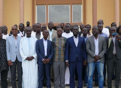 Le ministre d’Etat, Mbaye Ndiaye a caricaturé la plateforme, Manko Wattu Sénégal et Cie, comme une «opposition sans alternative» qui se focalisent, en amont, sur le gaz et le pétrole Le ministre d’Etat, Mbaye Ndiaye a caricaturé la plateforme, Manko Wattu Sénégal et Cie, comme une «opposition sans alternative» qui se focalisent, en amont, sur le gaz et le pétrole