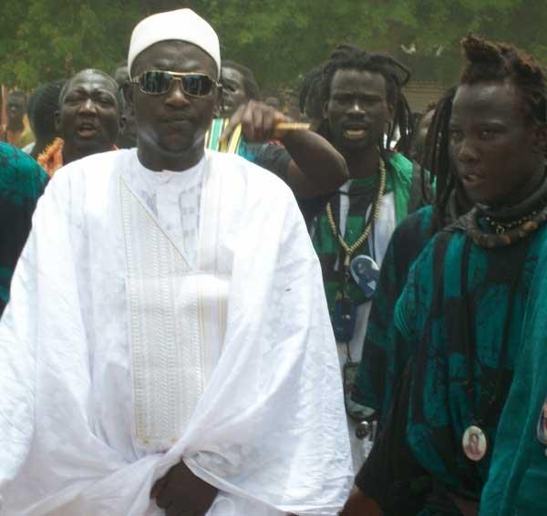 Serigne Babacar Mbacké « Moukabaro » quitte l’Apr pour le Rewmi : « Rien ne marche avec le régime de Macky Sall » Serigne Babacar Mbacké « Moukabaro » quitte l’Apr pour le Rewmi : « Rien ne marche avec le régime de Macky Sall »