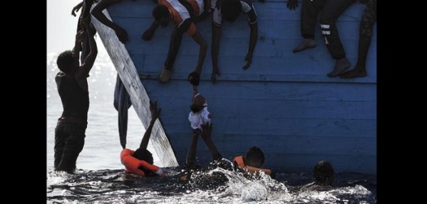 Images déchirantes de migrants dans une lutte désespérée pour survivre