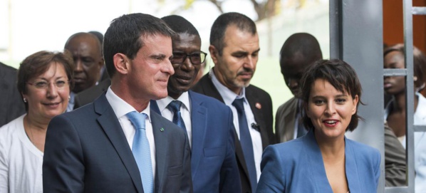 A Dakar, le PM Manuel Valls était accompagné de trois ministres dont Najat Vallaud-Belkacem (Éducation).