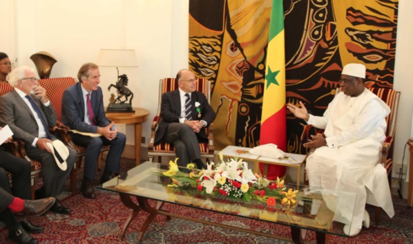 Coopération bilatérale: le Président Macky Sall a reçu le ministre l'Intérieur français, Bernard Cazeneuve
