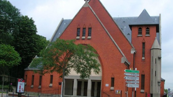 Son église attaquée, le curé, ancien judoka, immobilise le cambrioleur