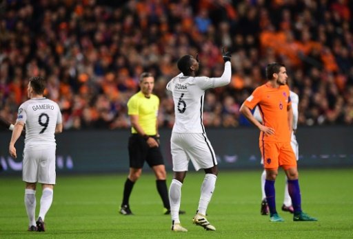 © AFP | Paul Pogba buteur pour l'équipe de France face aux Pays-Bas en qualifications du Mondial-2018 à Amsterdam, le 10 octobre 2016 PARIS (AFP) -