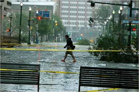 [Photos] Cyclone Ike: L'oeil du cyclone atteint le Texas aujourd'hui !
