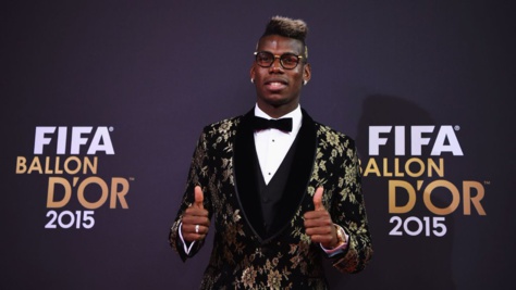 Paul Pogba n'hésiterait pas non plus à crier, chanter et mettre la musique à fond, surtout lorsque des potes lui rendent visite.